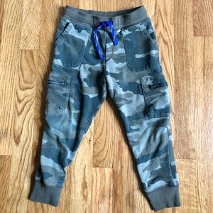 Jcrew crewcuts boys fleece jogger in camo size 4-5